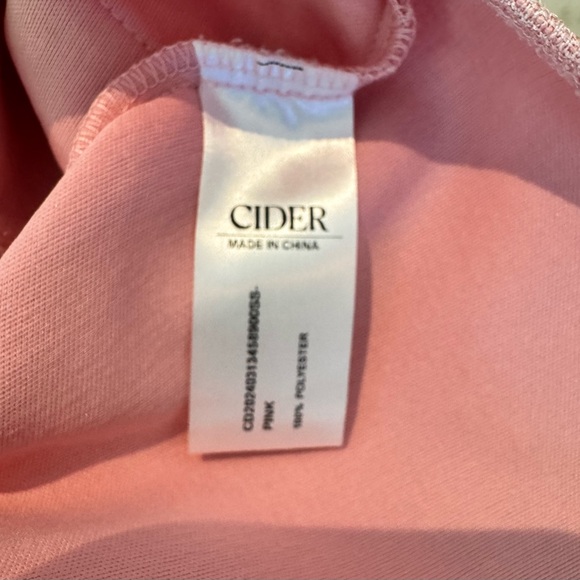 New CIDER Pink linen halter Vest with Pearl button accents, size L - Picture 7 of 9